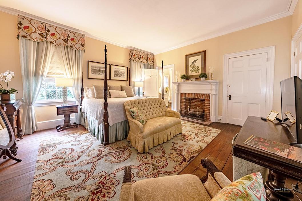 Linden - A Historic Bed And Breakfast Natchez Exterior photo